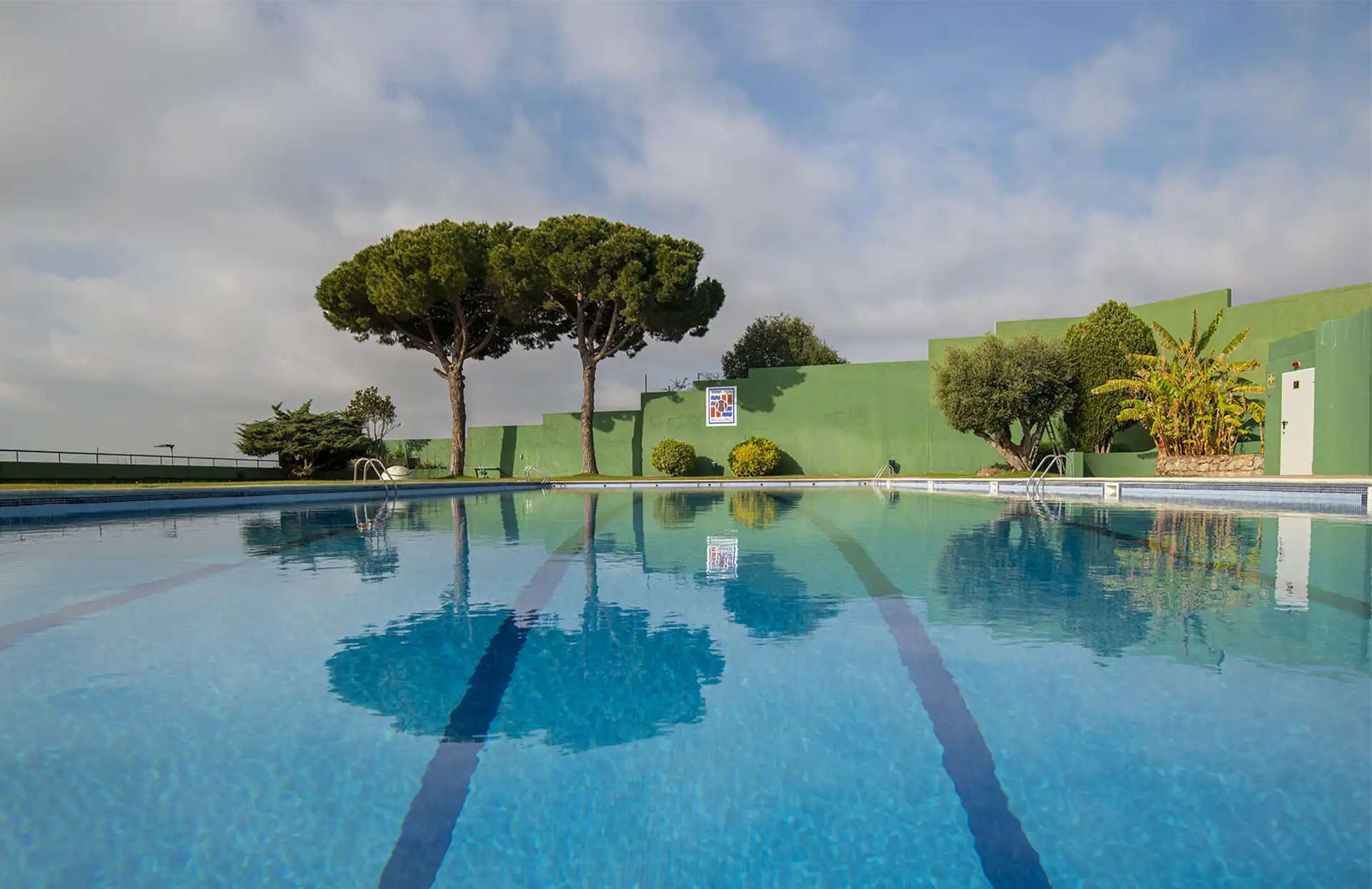tennisClubBadalona-piscina-1